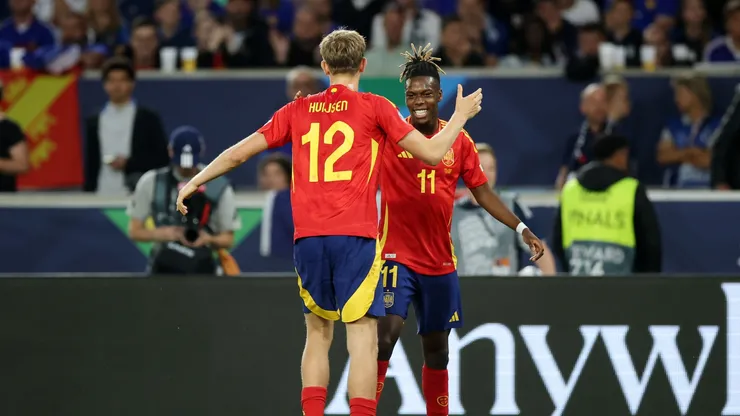 España arrasa contra Francia en la Nations League