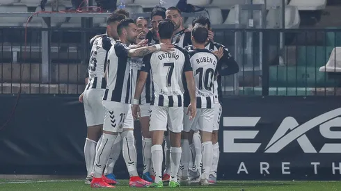 Raúl Sánchez es nuevo jugador de Necaxa mientras espera la salida de Nicolás Larcamón del club