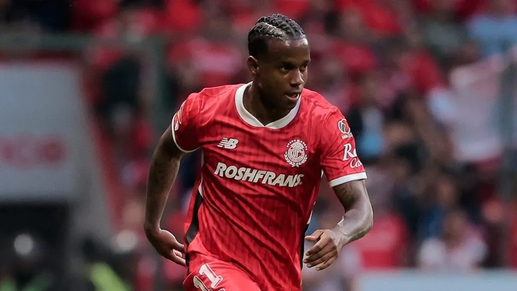 Helinho no pierde cotización pese a su flojo semestre.