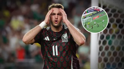 Santiago Giménez no pudo definir contra Suiza