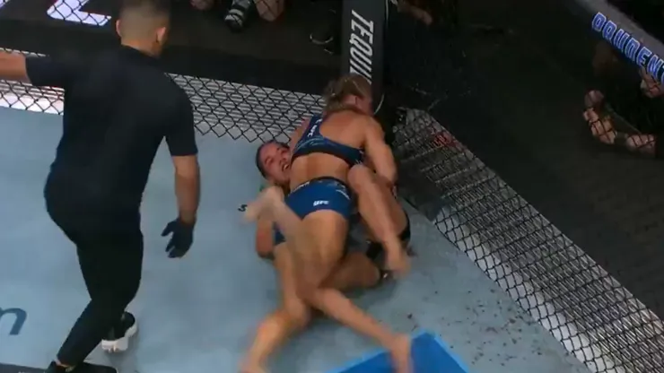 Kayla Harrison sometió a Julianna Peña de manera espectacular en UFC 316.