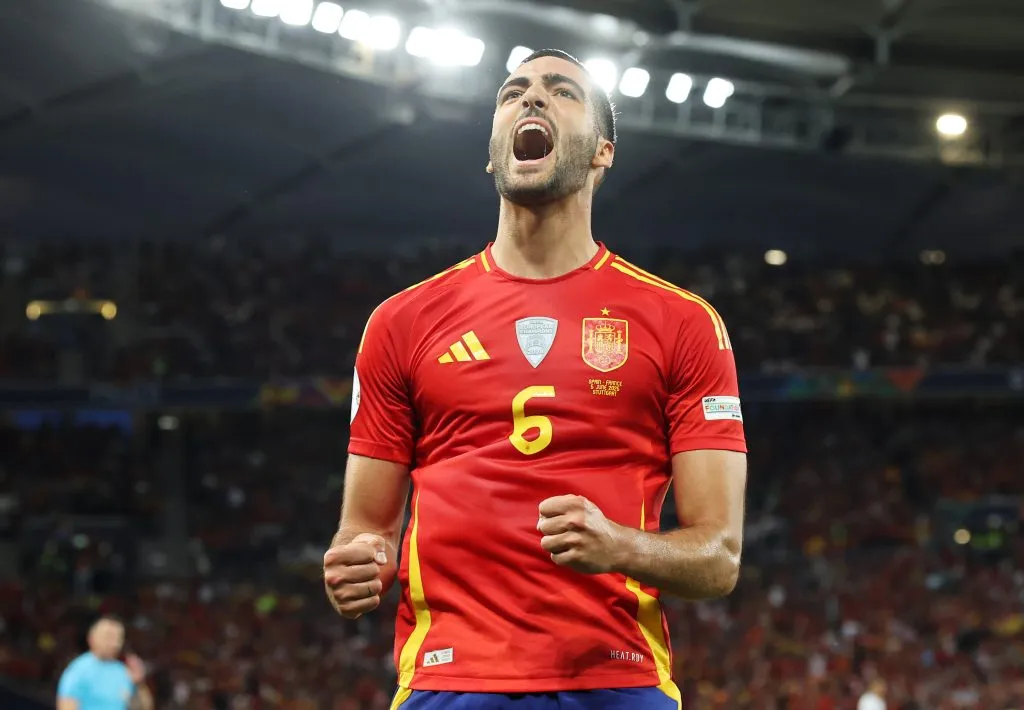 Mikel Merino, autor de uno de los goles de la victoria ante Francia, iniciará desde la banca. (Getty Images)