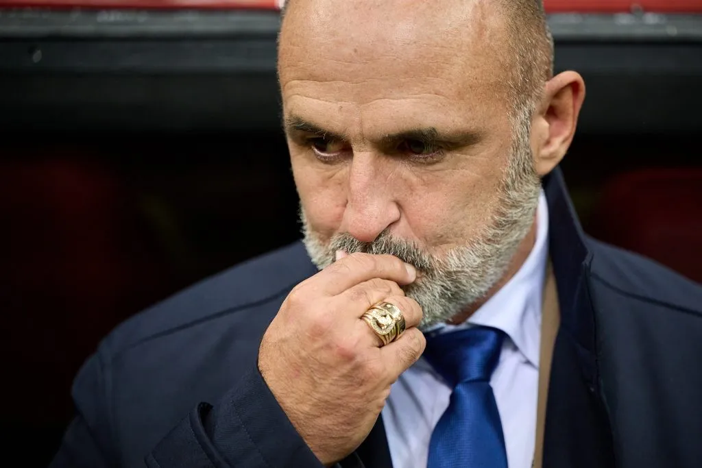 Michał Probierz sabe que su relación con Robert Lewandowski está rota (Getty Images)