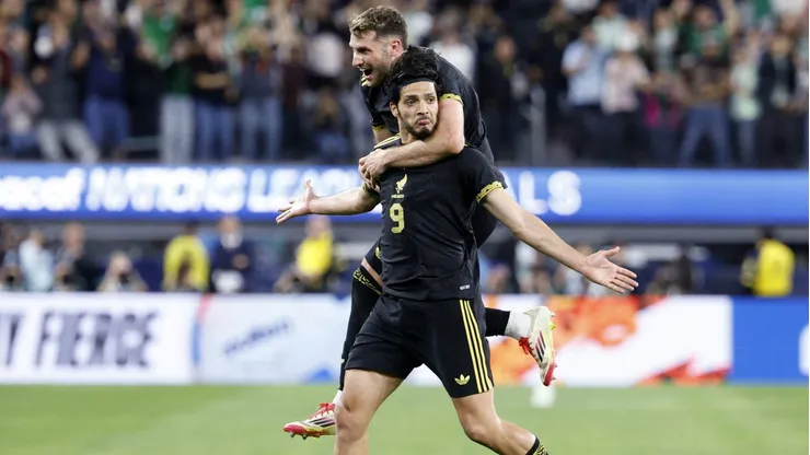 ¿Por qué no juegan Raúl Jiménez y Santiago Giménez en México vs. Turquía?