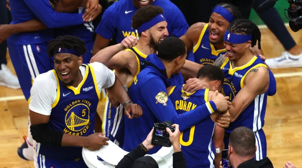 Jugadores de los Warriors. (Foto: Getty Images)