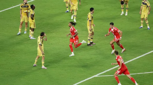 Michael Olise le dio la victoria a Bayern Múnich.