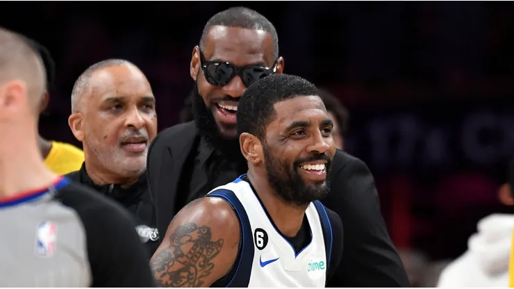 LeBron James y Kyrie Irving.