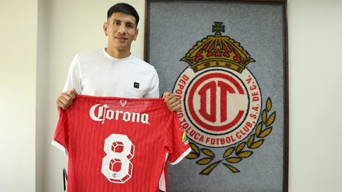 Nicolás Castro, en su presentación en Toluca.