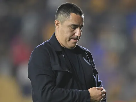 El auxiliar de Efraín Juárez criticó el arbitraje de César Ramos