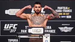 Ilia Topuria buscará hacer historia y consagrarse campeón en el peso ligero.