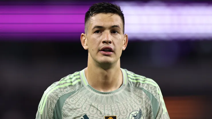 César Montes no estará ante Arabia Saudita.