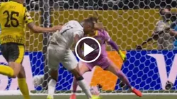 La polémica jugada en la que todo Rayados pidió penal