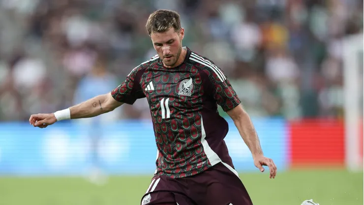Santiago Giménez no será parte del duelo de México ante Honduras por la Copa Oro 2025