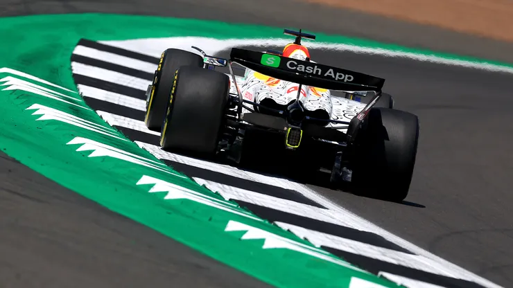 Isack Hadjar en Silverstone con Racing Bulls