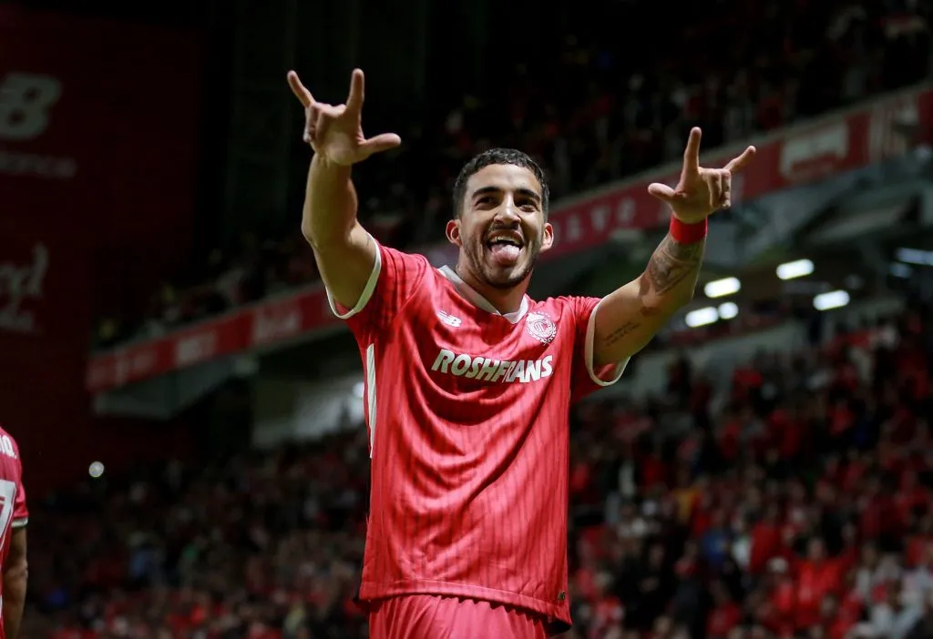 Desde Europa vendrán a buscar a Fede Pereira.