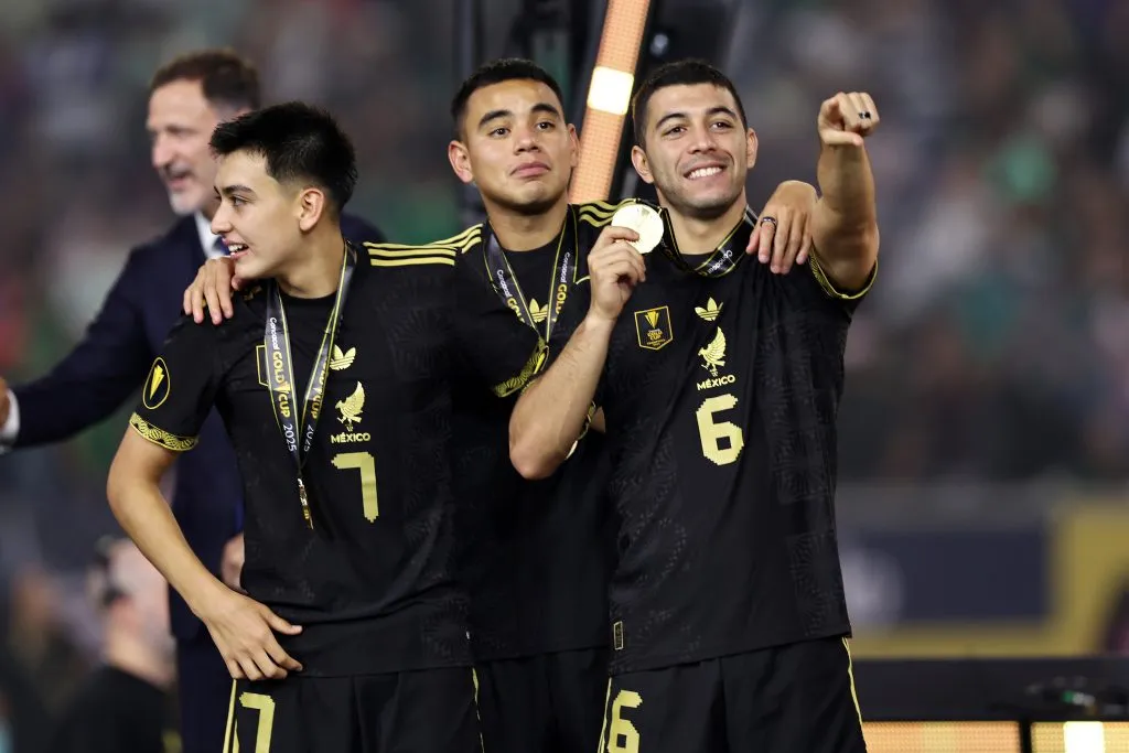 Gilberto Mora celebrando el título con sólo 16 años [foto: Getty]