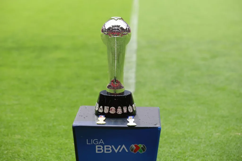 Liga MX trofeo