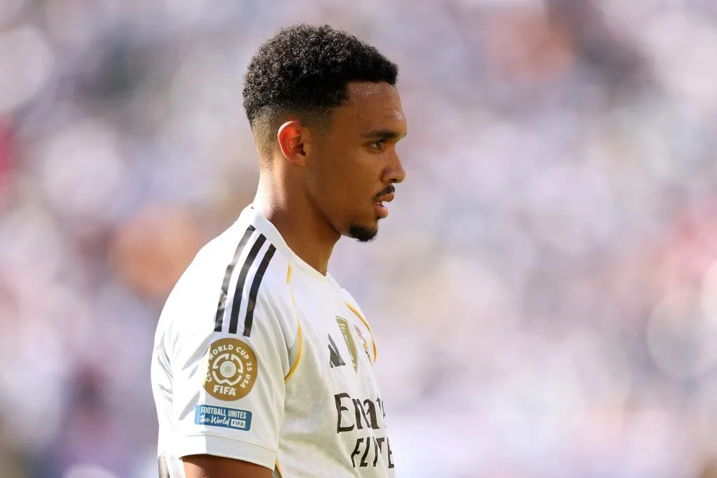 Alexander-Arnold se perderá el encuentro debido a un contratiempo durante uno de los entrenamientos, según informó Fabrizio Romano. (Getty Images)