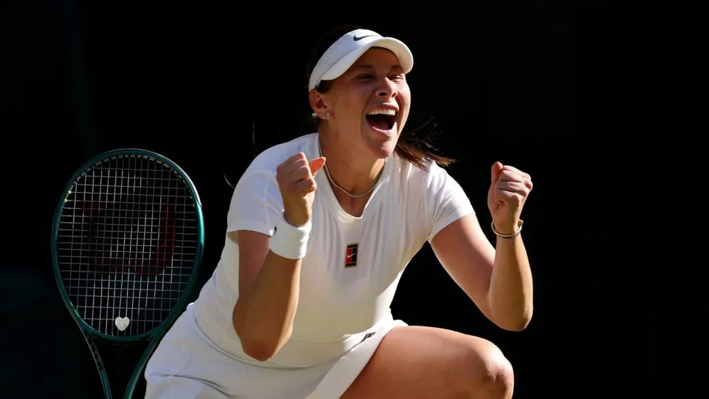 Amanda Anisimova brilló en Wimbledon y eliminó a Aryna Sabalenka para meterse en la gran final. (GETTY IMAGES)
