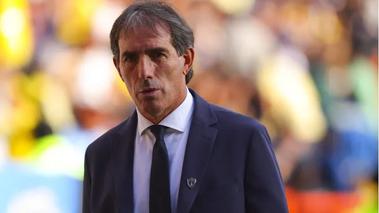Tras salir de Pachuca, Almada dirigirá a Real Valladolid de la segunda división de España.