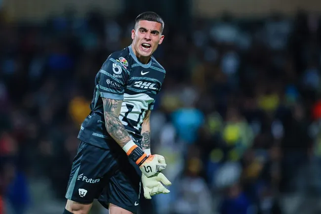 Pumas, sin Alex Padilla para visitar a Santos [Foto: Getty Images]