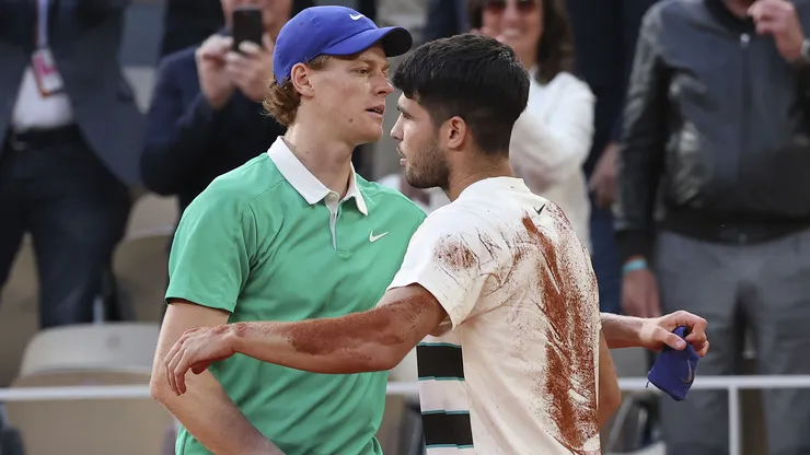 Jannik Sinner y Carlos Alcaraz se enfrentan en Wimbledon