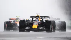 Max Verstappen bajo la lluvia de Silverstone