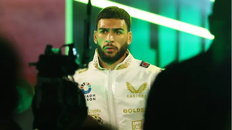 Hamzah Sheeraz se expresó sobre la pelea que tendrá Canelo Álvarez ante Terence Crawford.