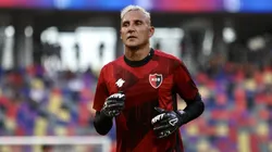 Navas no jugó en el debut de su equipo por la Liga Argentina y alimentó los rumores sobre un posible fichaje por Pumas.