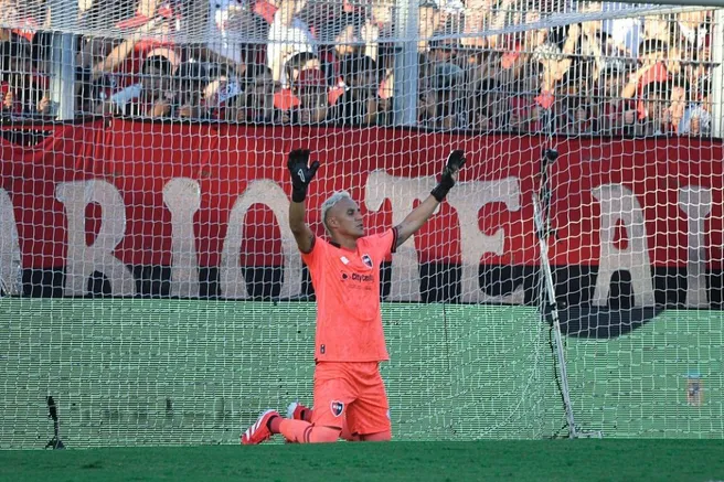Keylor Navas en Newell’s Old Boys (@keylornavas1)