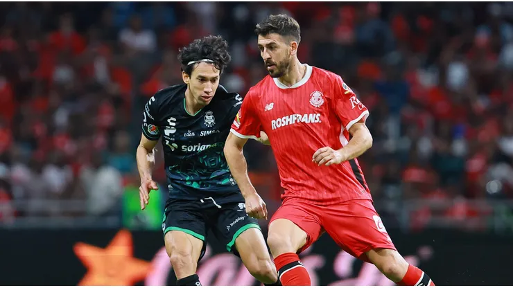 Santos Laguna vs. Toluca, por el Torneo Apertura 2025.