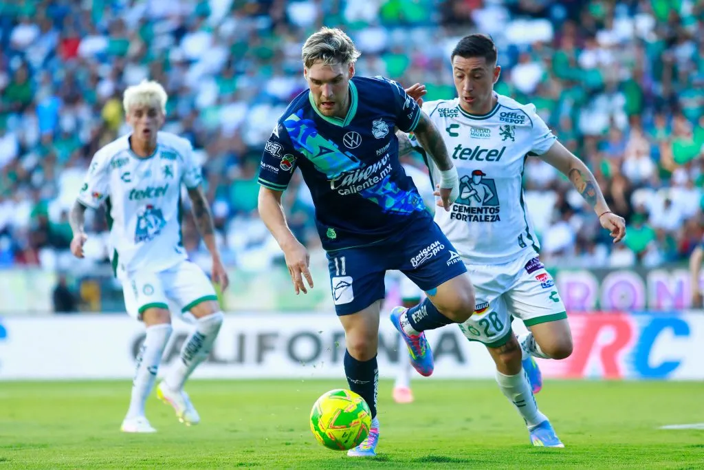 Fonseca y Echeverría en acción con los colores de León [Foto: Getty]
