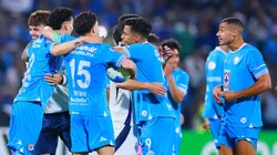 Los jugadores de Cruz Azul celebran un gol de Sepúlveda.