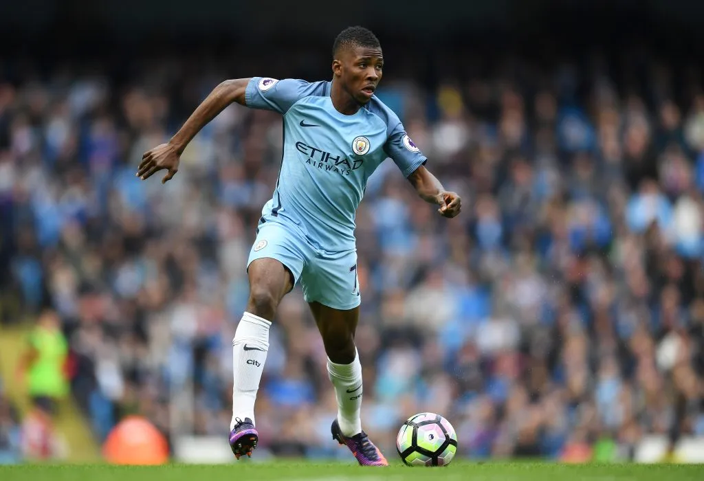 Kelechi Ieanacho, con pasado en Manchester, podría llegar a Pumas [Foto: Getty]