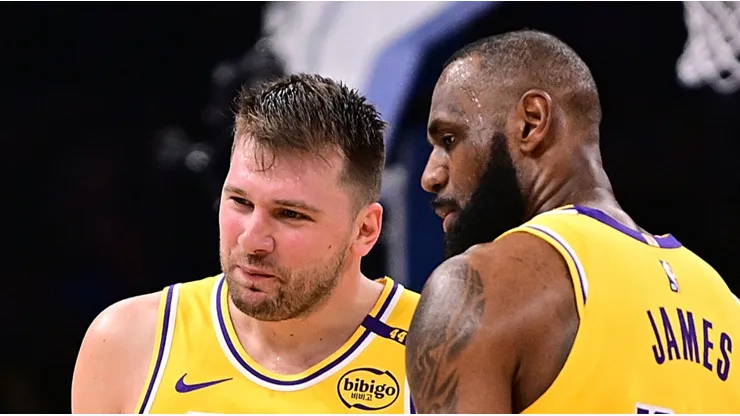 Luka Doncic y LeBron James.
