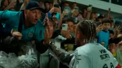 Neymar se cruzó con un aficionado de Santos