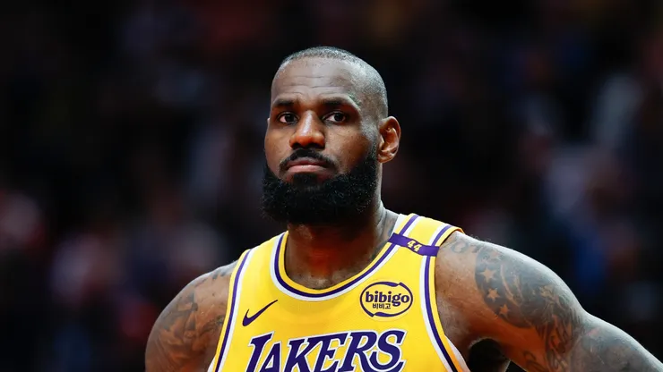 LeBron James no le cierra las puertas a Dallas Mavericks