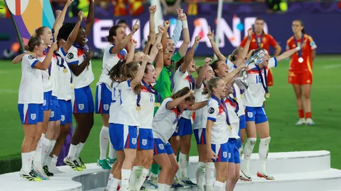 Inglaterra bicampeona de Europa
