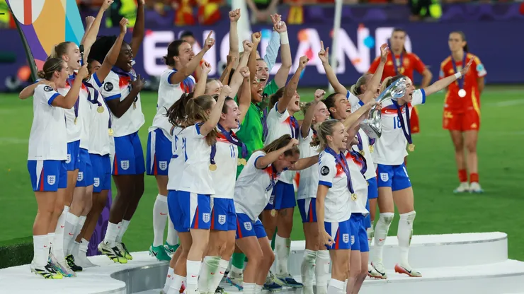 Inglaterra bicampeona de Europa