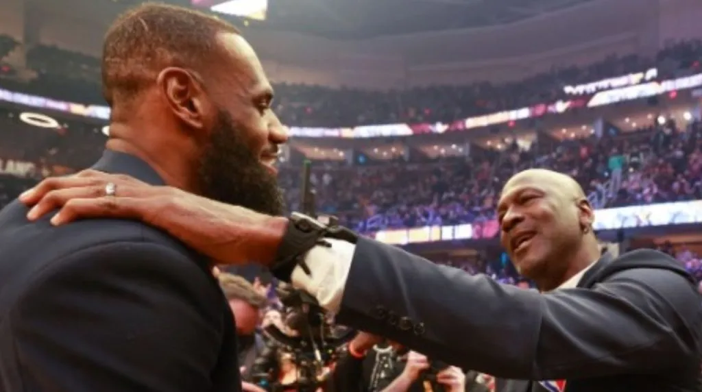 LeBron James y Michael Jordan. (Foto: Getty Images)