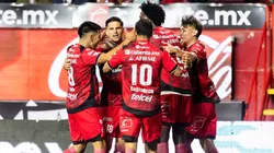 Los jugadores de Tijuana, a puro festejo.