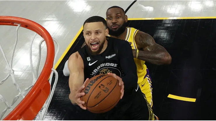Stephen Curry y LeBron James.