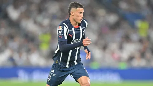 Nelson Deossa se despidió de Rayados para jugar en Betis de España