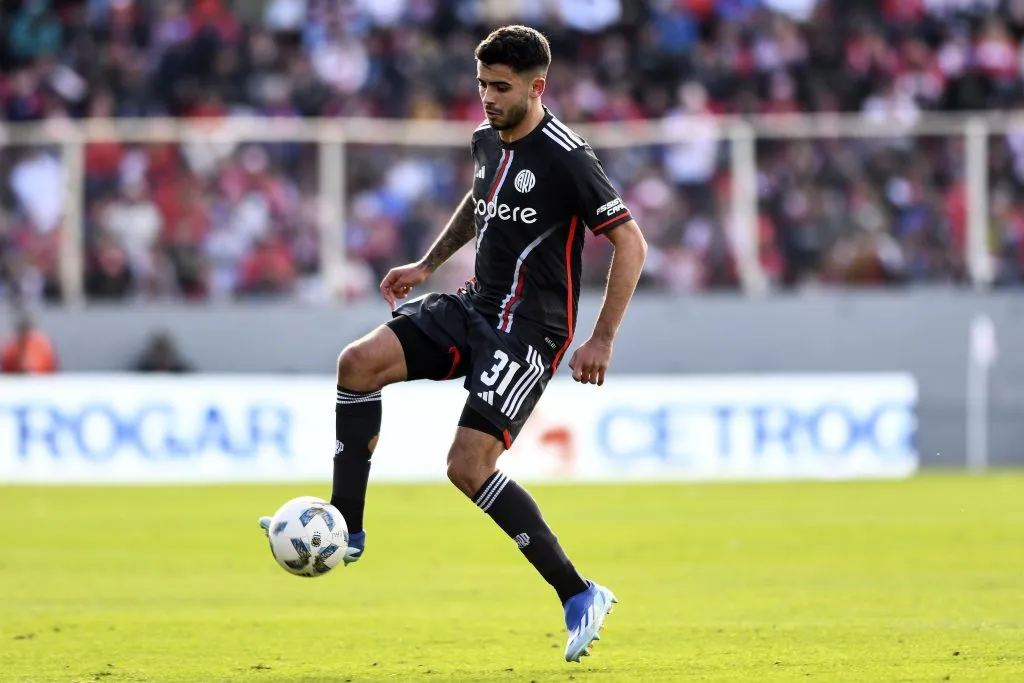 Toluca negocia por Santiago Simón (Getty Images)