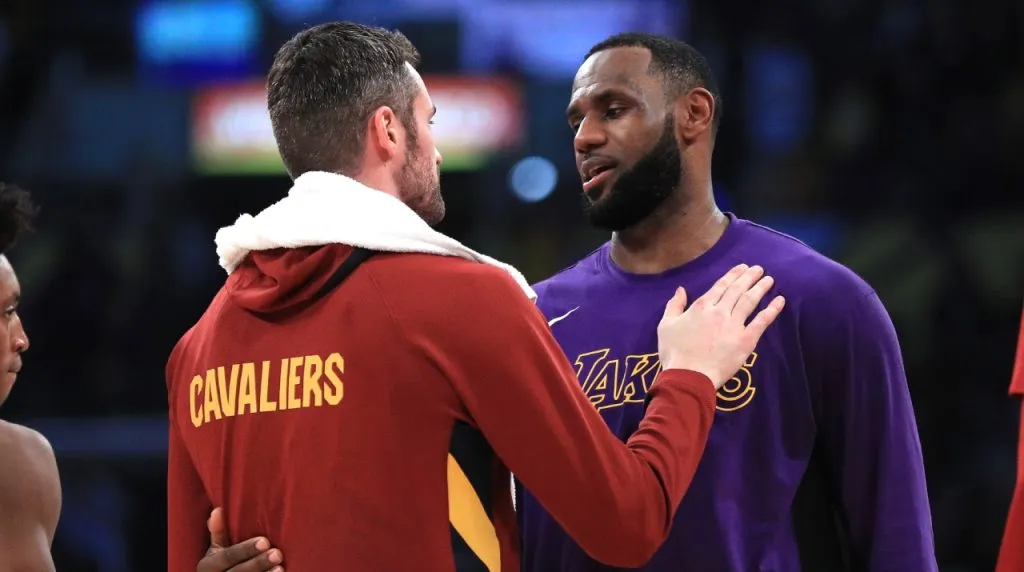 Kevin Love y LeBron James. (Foto: Getty Images)