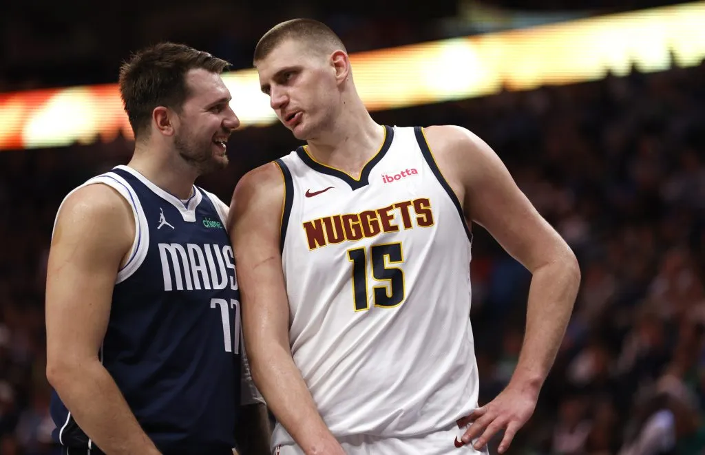 Luka Doncic y Nikola Jokic podrían ser compañeros en Lakers (GETTY IMAGES)