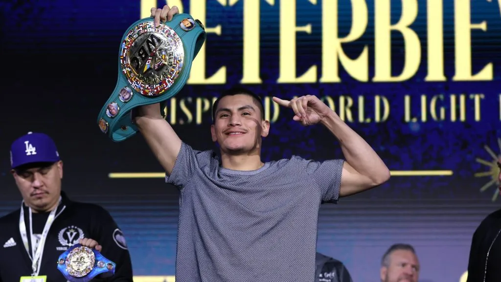 Vergil Ortiz expresó lo que espera del duelo Canelo vs. Crawford. (GETTY IMAGES)