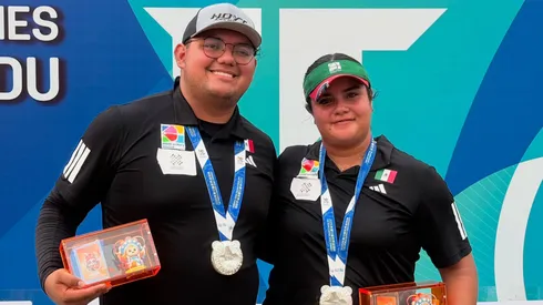 El equipo mixto de tiro con arco compuesto