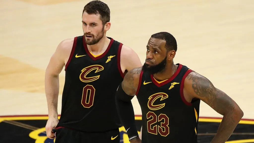 Kevin Love y LeBron James vivieron una época dorada en Cleveland Cavaliers. (GETTY IMAGES)