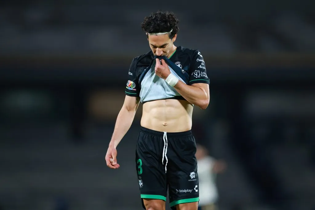 Santos anunció la salida de Ismael Govea con un breve comunicado oficial. (Getty IMages)